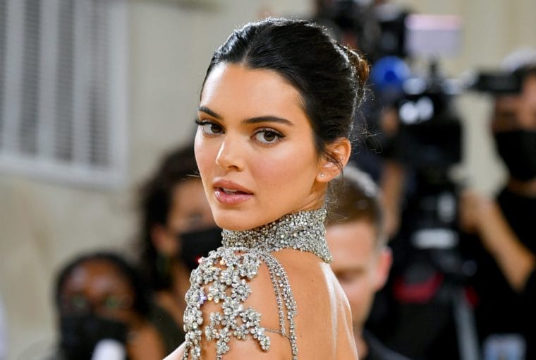 kendall jenner en la met gala