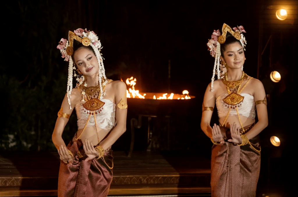 Lalisa (Lisa) Manobal en The White Lotus temporada 3